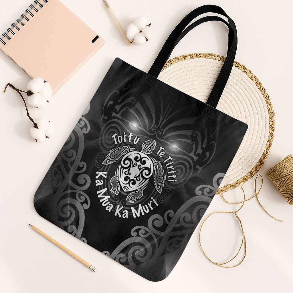 Aotearoa Toitu Te Tiriti Tote Bag Ka Mua Ka Muri LT05 Black Strap One Size Black - Polynesian Pride