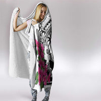 Guam Chamorro Hooded Blanket Bougainvillea White Polynesian Tribal Pattern LT05 - Polynesian Pride