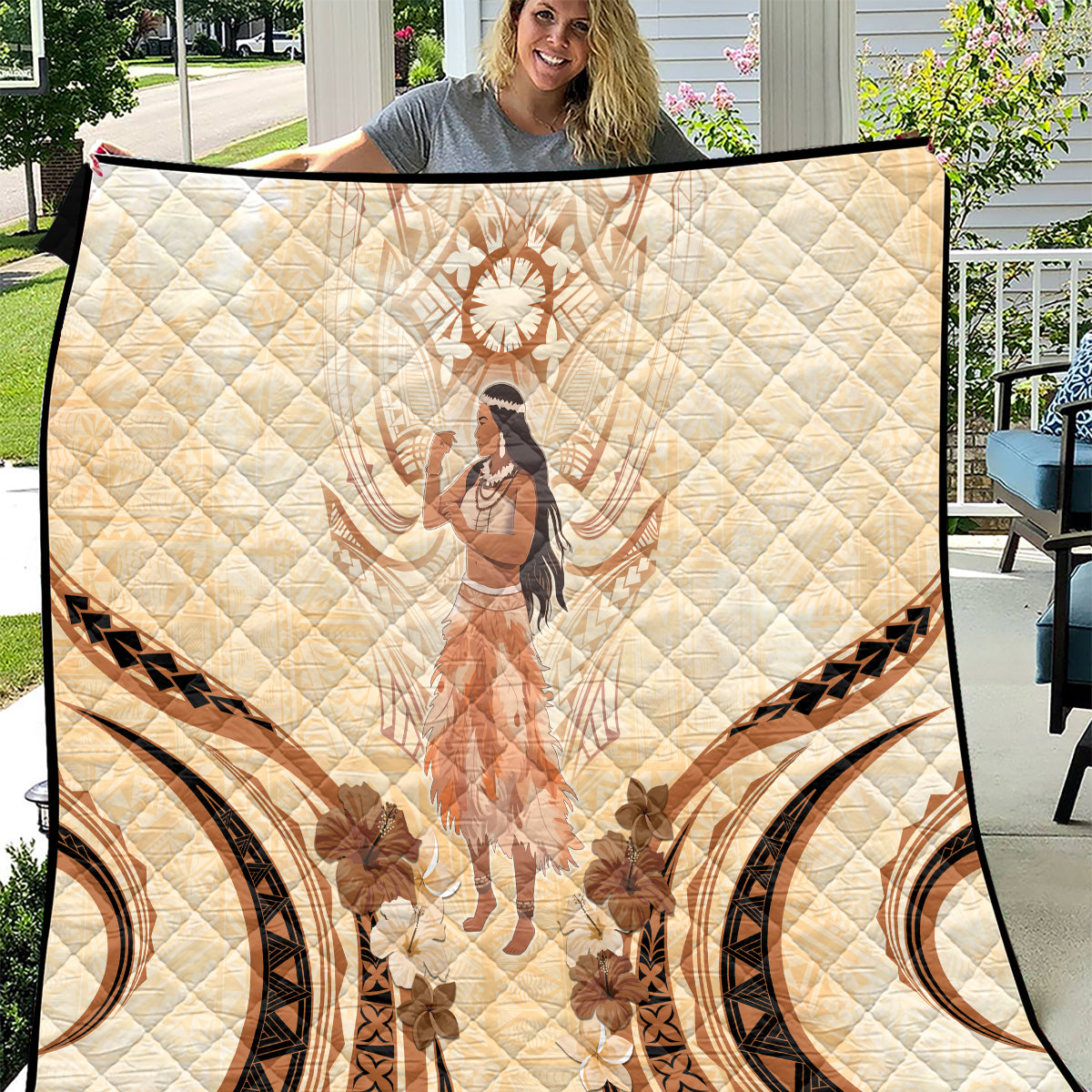 Tonga Women's Day Quilt With Polynesian Pattern