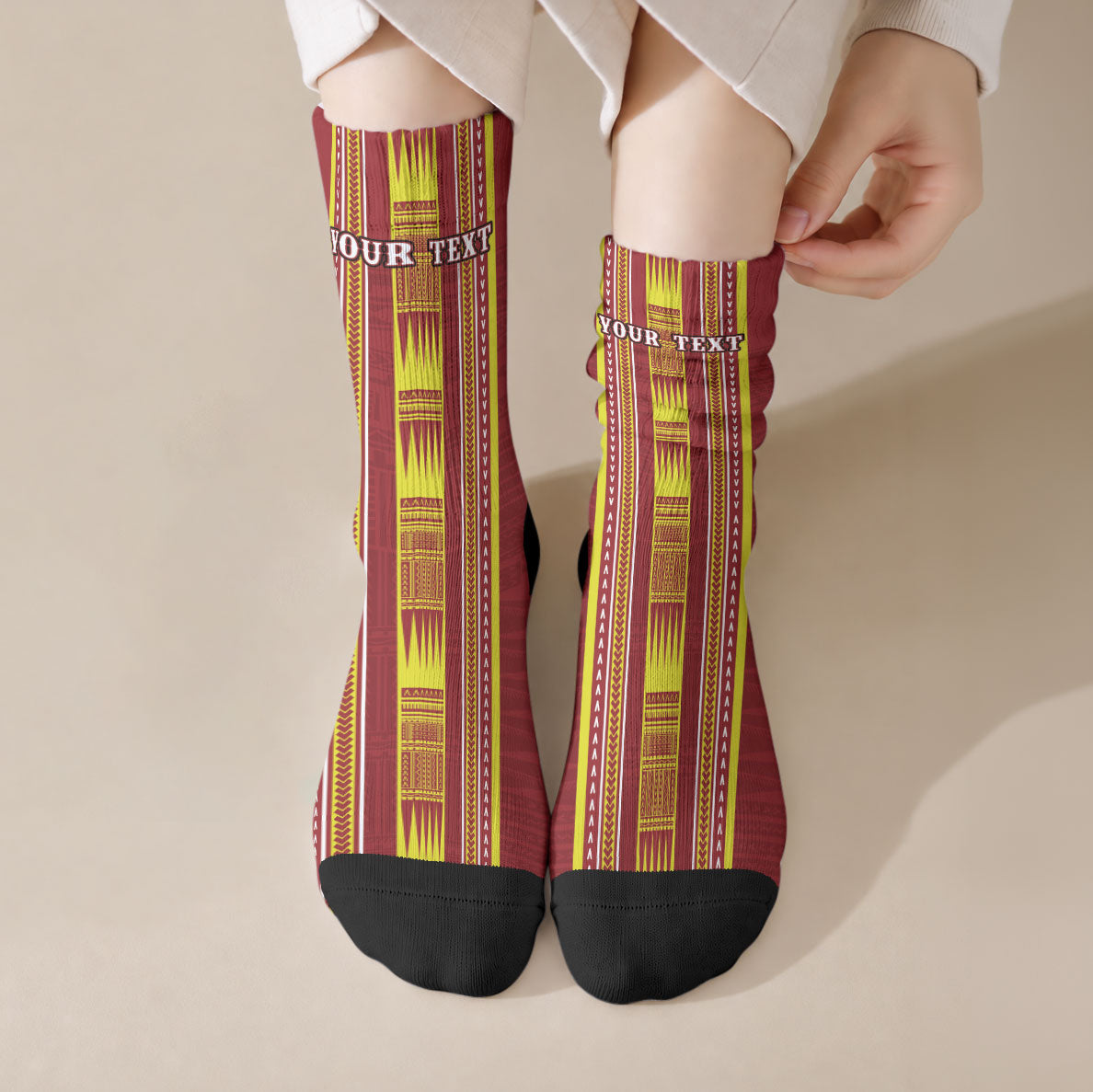 Personalised Apia Samoa Crew Socks Samoan Tribal Pattern LT05 Crew Socks Red - Polynesian Pride