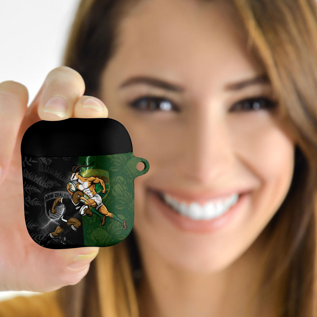 South Africa And New Zealand AirPods Case Springboks And Kiwis Rugby Rivalry LT05 - Polynesian Pride
