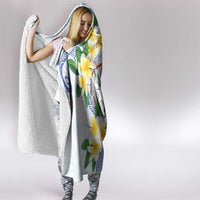Northern Mariana Islands Chamorro Hooded Blanket Plumeria Curves Style White Version LT05 - Polynesian Pride