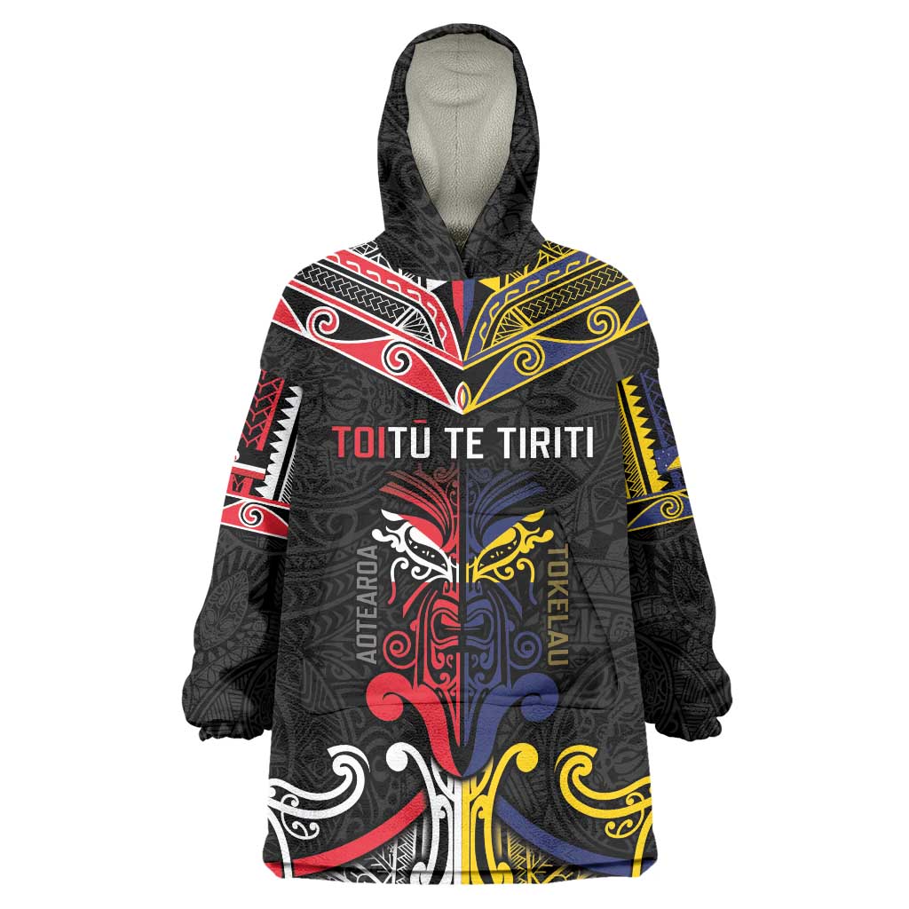 Tokelau And Aotearoa Wearable Blanket Hoodie Together For Te Tiriti O Waitangi LT05 One Size Black - Polynesian Pride