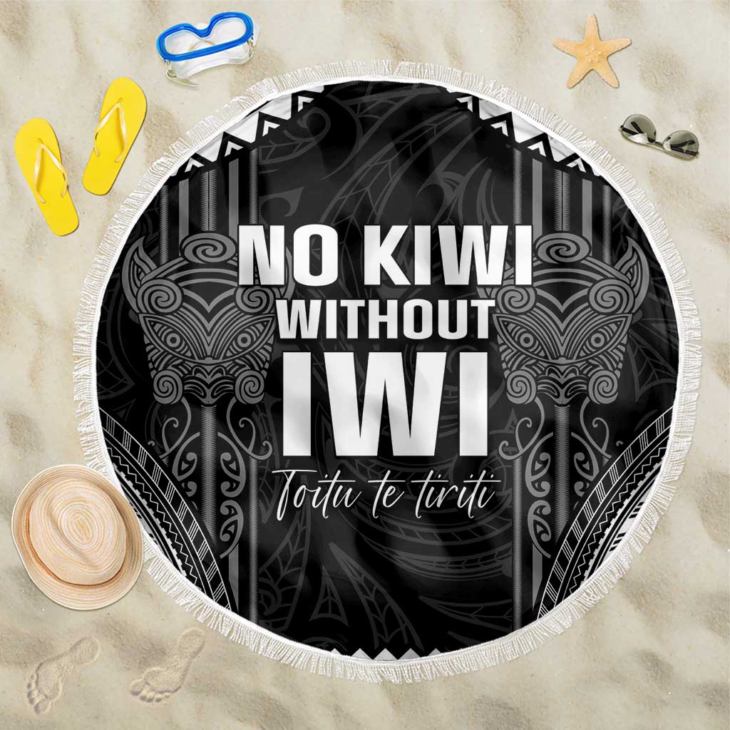 Aotearoa Toitu Te Tiriti Beach Blanket No Kiwi Without Iwi LT05 One Size 150cm Black - Polynesian Pride