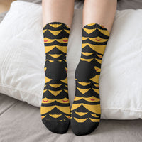 Hawaii Ahu Ula Inspired Crew Socks Black Version