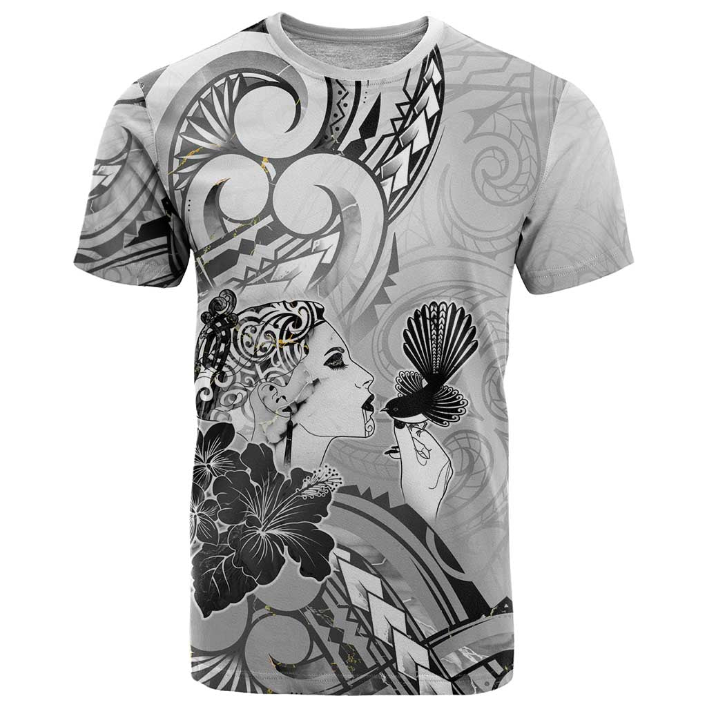 Aotearoa Maori Wahine T Shirt Fantail Bird Black Gold Marble LT05 Black - Polynesian Pride