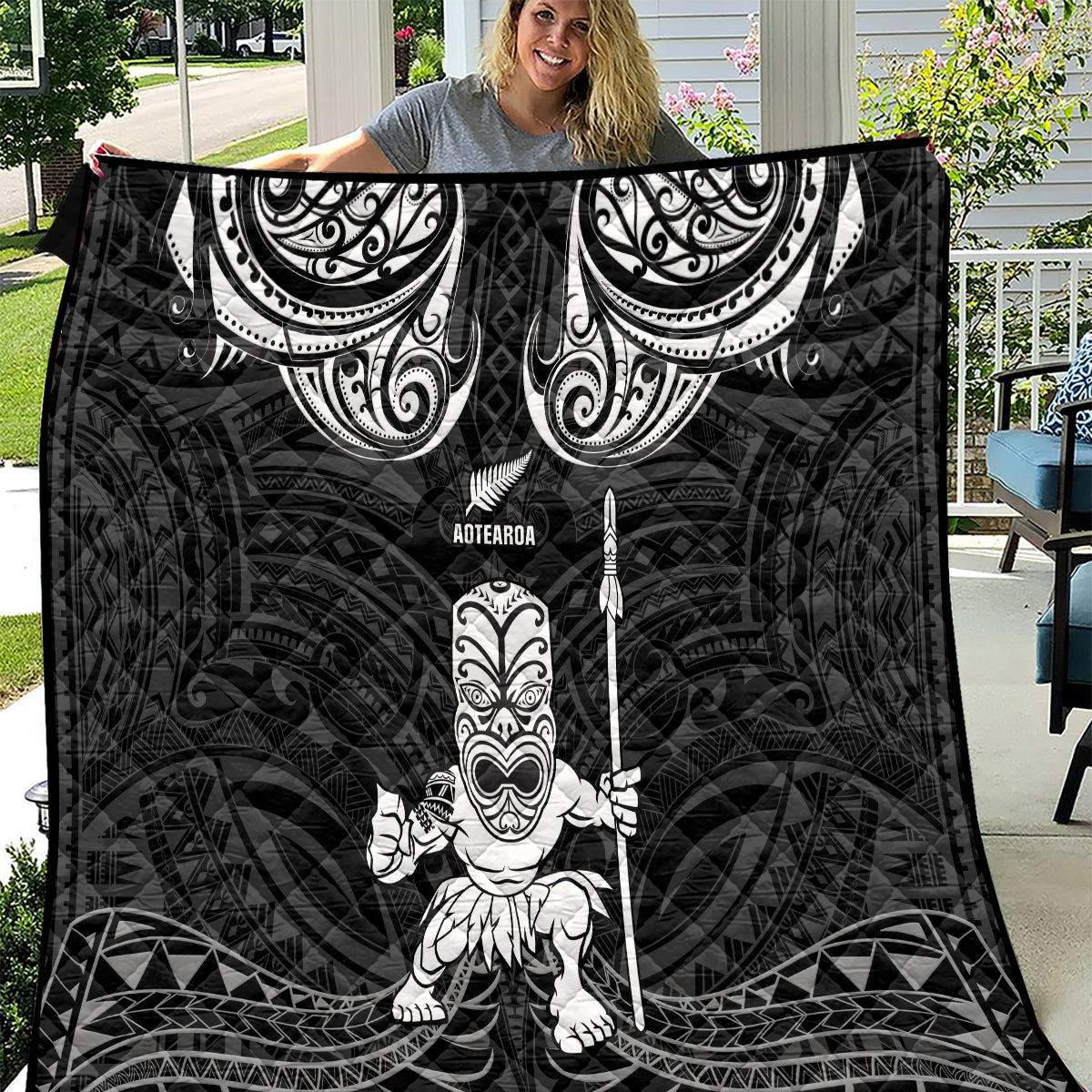 New Zealand Maori Taiaha Quilt Tiki Warrior Black LT05 Black - Polynesian Pride