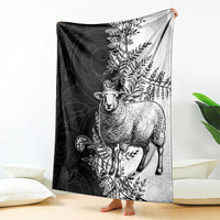 New Zealand Aotearoa Hipi Blanket Maori Pattern