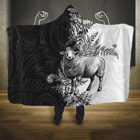 New Zealand Aotearoa Hipi Hooded Blanket Maori Pattern