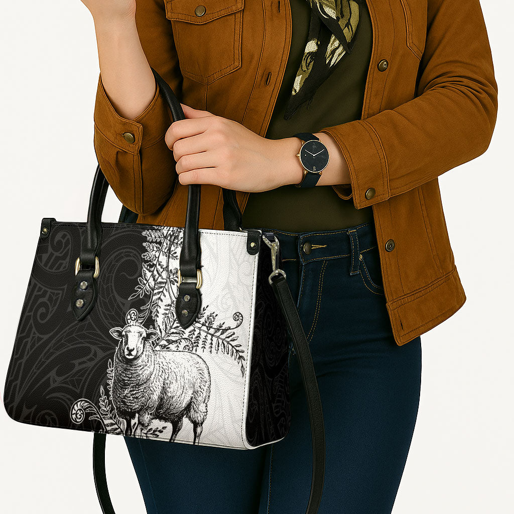 New Zealand Aotearoa Hipi Leather Bag Maori Pattern