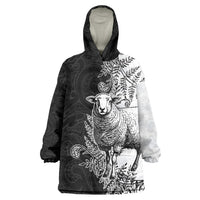 New Zealand Aotearoa Hipi Wearable Blanket Hoodie Maori Pattern LT05 One Size Black - Polynesian Pride
