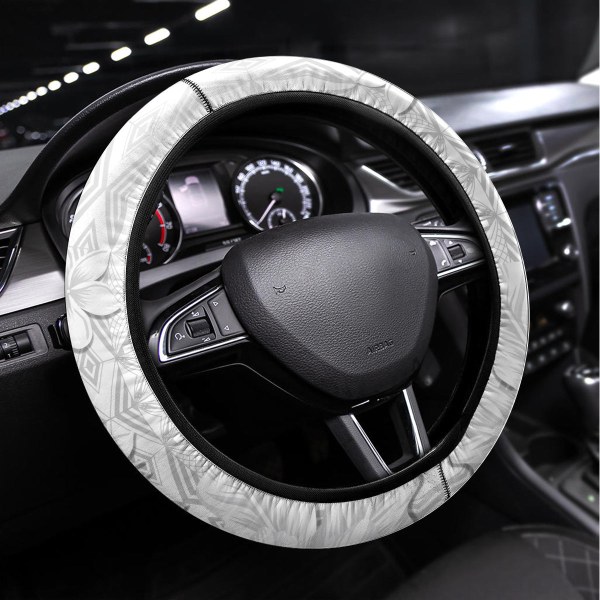 Samoa Siapo Pattern With White Hibiscus Steering Wheel Cover LT05 Universal Fit White - Polynesian Pride