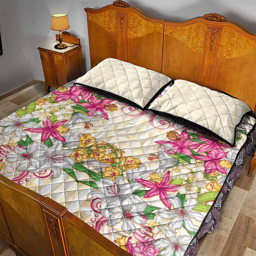 Hawaii Palaka Quilt Bed Set Yellow Tribal Pattern With Tropical Flowers LT05 - Polynesian Pride