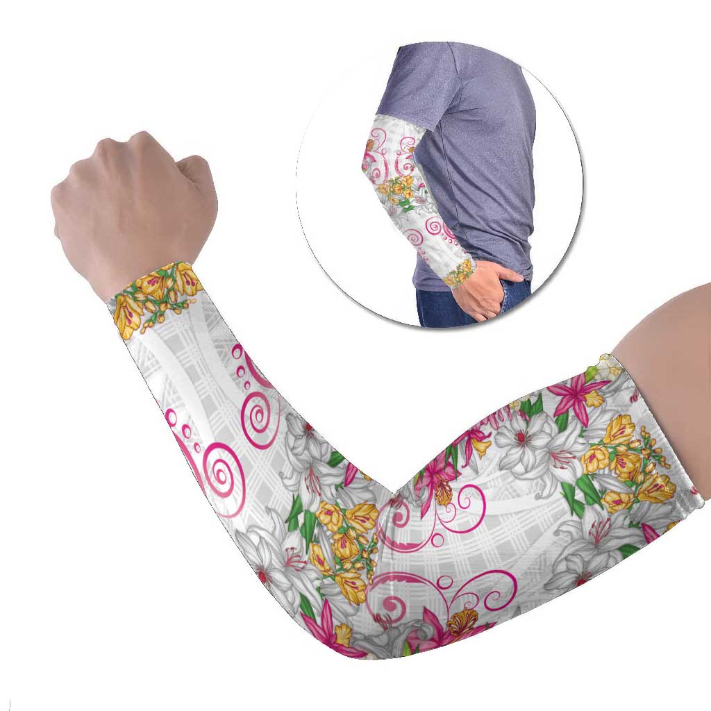 Hawaii Palaka Arm Sleeves White Tribal Pattern With Tropical Flowers LT05 Set of 2 White - Polynesian Pride