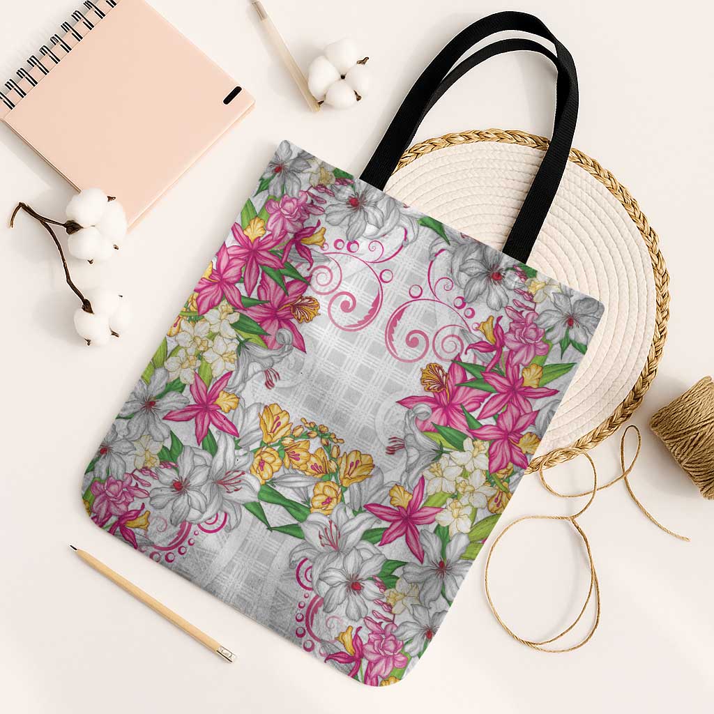 Hawaii Palaka Tote Bag White Tribal Pattern With Tropical Flowers LT05 Black Strap One Size White - Polynesian Pride