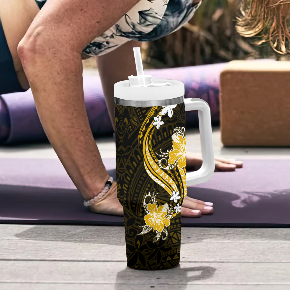Gold Polynesian Pattern With Tropical Flowers Tumbler With Handle LT05 - Polynesian Pride