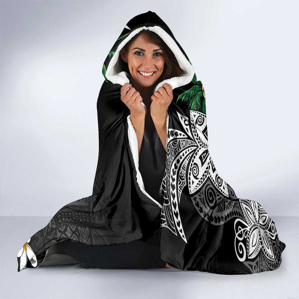 Polynesian Hooded Blanket Tropical Santa - Plumeria Black Vintage LT7 - Polynesian Pride