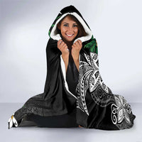 Polynesian Hooded Blanket Tropical Santa - Plumeria Black Vintage LT7 - Polynesian Pride