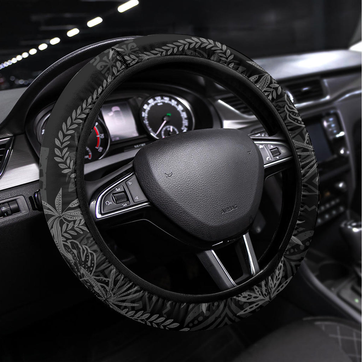 Hawaii Father's Day Vintage Lei Steering Wheel Cover Hauoli la Makuakane - Black LT7 Universal Fit Black - Polynesian Pride