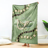 Hawaii Molokai Island Flowers Lei Blanket Kukui Nut Mossy Green LT7 - Polynesian Pride