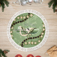 Hawaii Molokai Island Flowers Lei Tree Skirt Kukui Nut Mossy Green