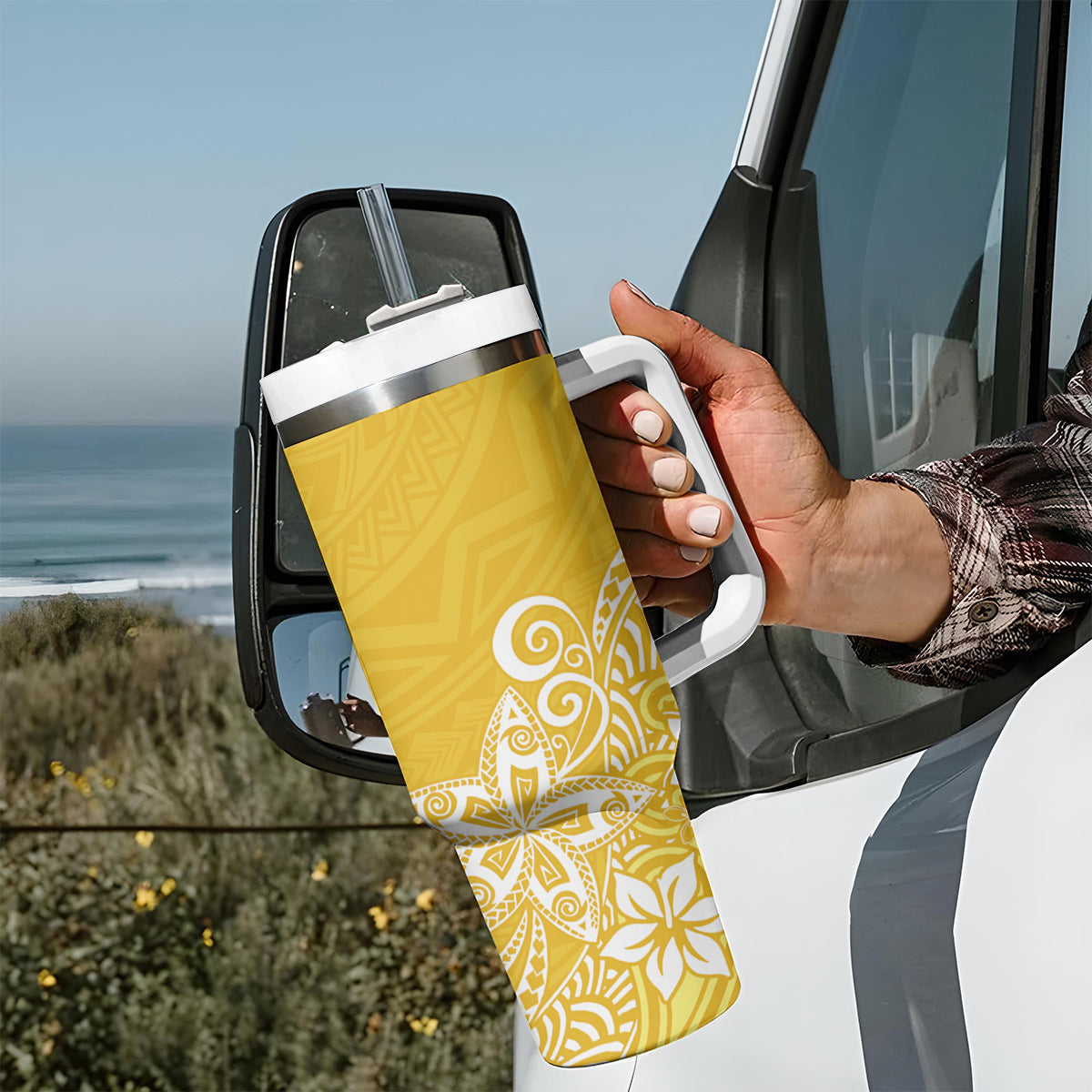 Hawaii Tumbler With Handle Plumeria Yellow Curves LT7 - Polynesian Pride