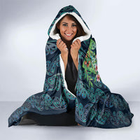 Aotearoa Maori Mangopare Christmas Hooded Blanket Pikawakawa and Tui LT7 - Polynesian Pride