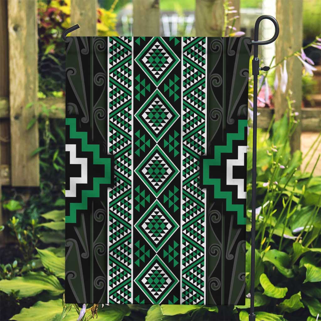 Jade Tukutuku Pattern Aotearoa Garden Flag Niho Taniwha and Puhoro Motifs LT7 Garden Flag Green - Polynesian Pride