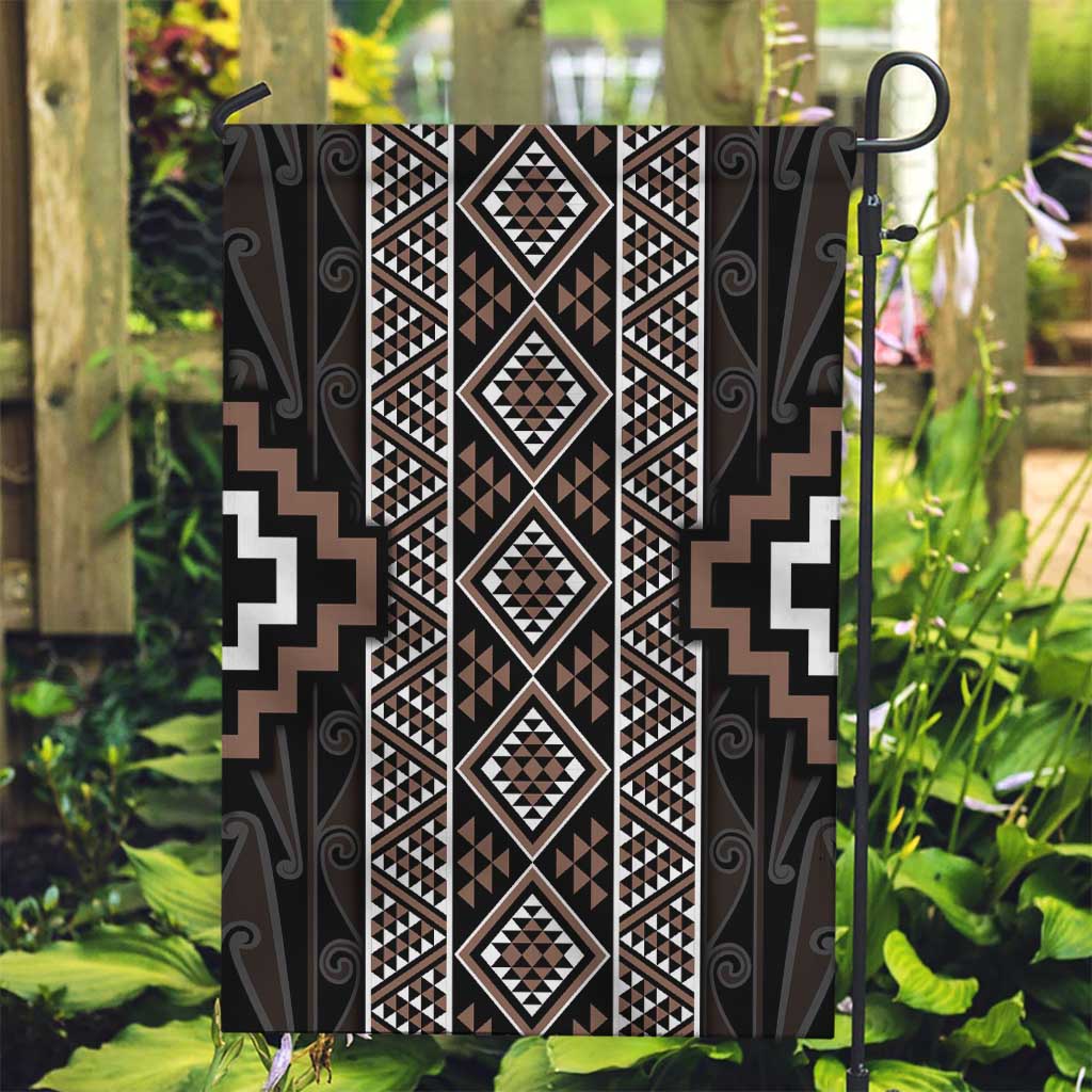 Classic Tukutuku Pattern Aotearoa Garden Flag Niho Taniwha and Puhoro Motifs LT7 Garden Flag Brown - Polynesian Pride