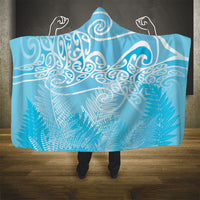 Aotearoa Maori Koru Curves Hooded Blanket Silver Ferns - Turquoise LT7 - Polynesian Pride
