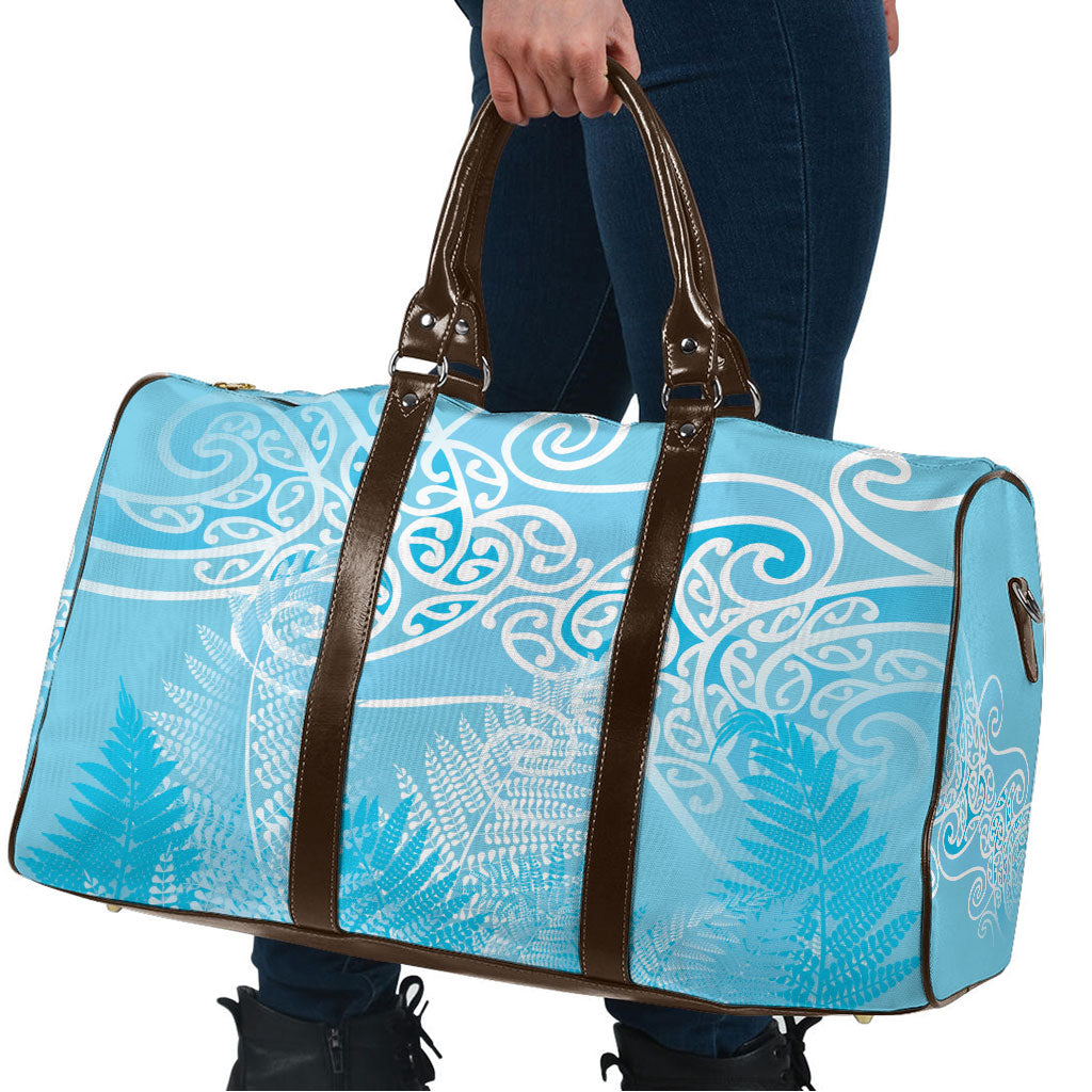 Aotearoa Maori Koru Curves Travel Bag Silver Ferns - Turquoise LT7 - Polynesian Pride
