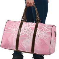 Aotearoa Maori Koru Curves Travel Bag Silver Ferns - Rose Pink LT7 - Polynesian Pride