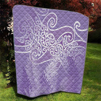 Aotearoa Maori Koru Curves Quilt Silver Ferns - Amethyst LT7 - Polynesian Pride