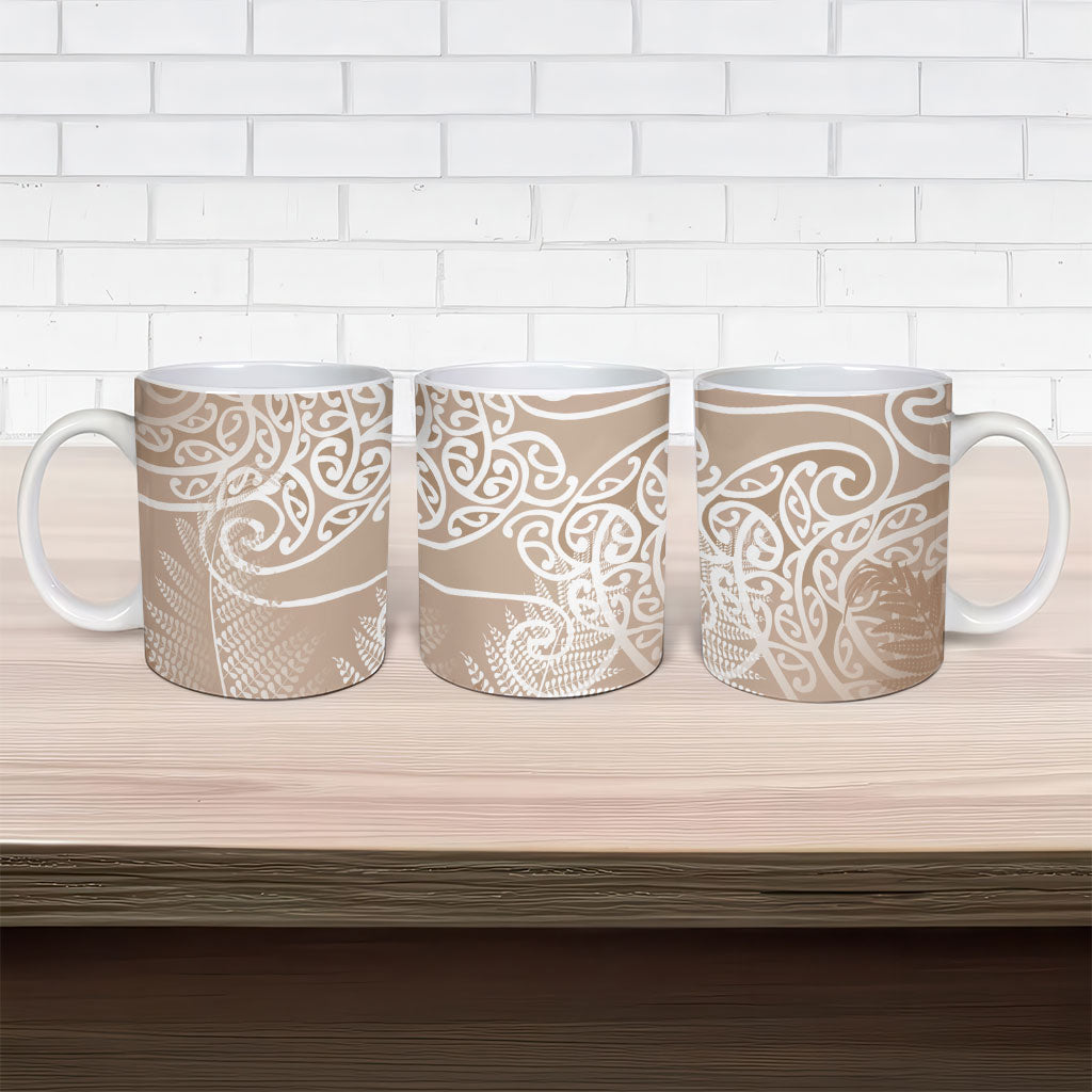 Aotearoa Maori Koru Curves Ceramic Mug Silver Ferns - Mocha LT7 - Polynesian Pride