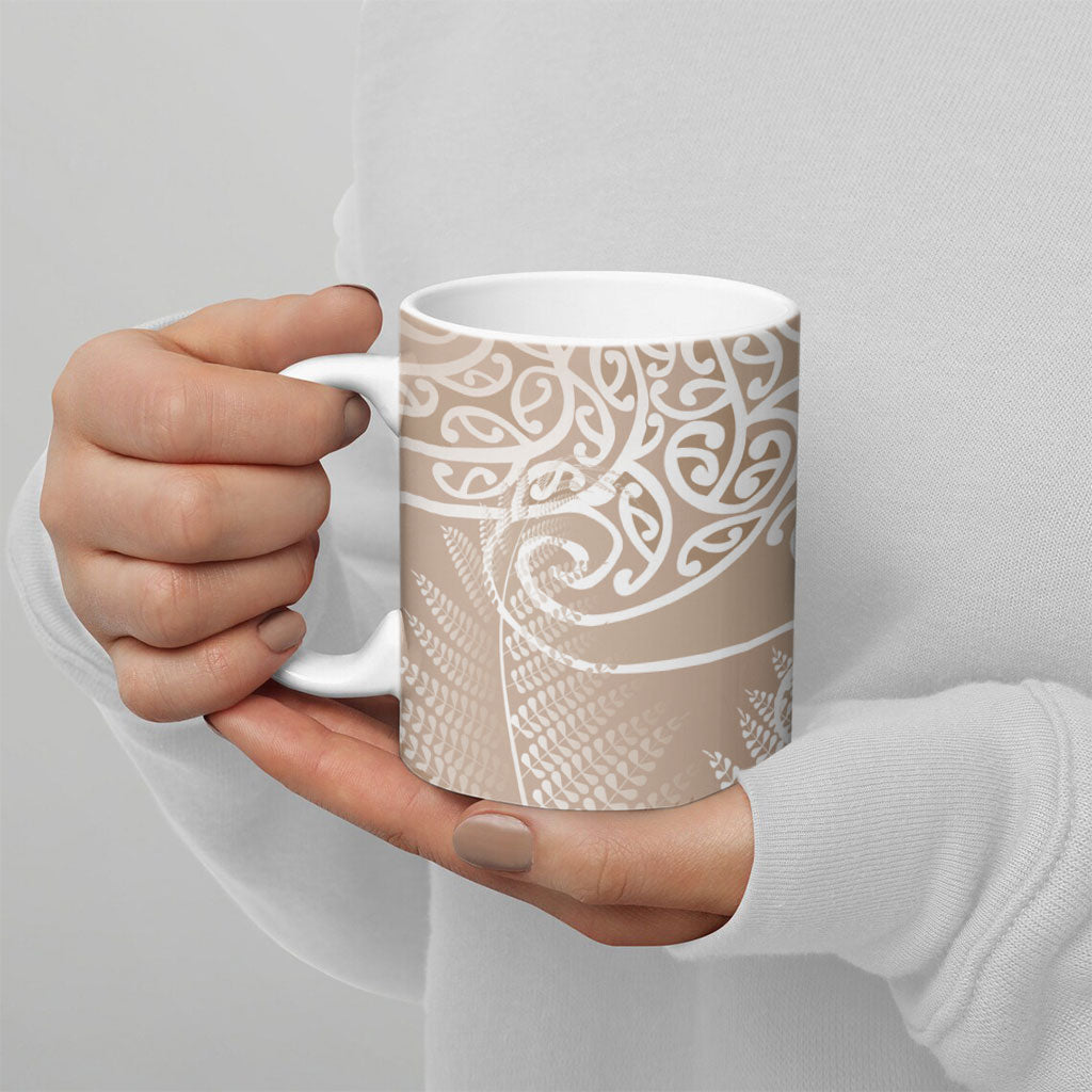 Aotearoa Maori Koru Curves Ceramic Mug Silver Ferns - Mocha LT7 - Polynesian Pride