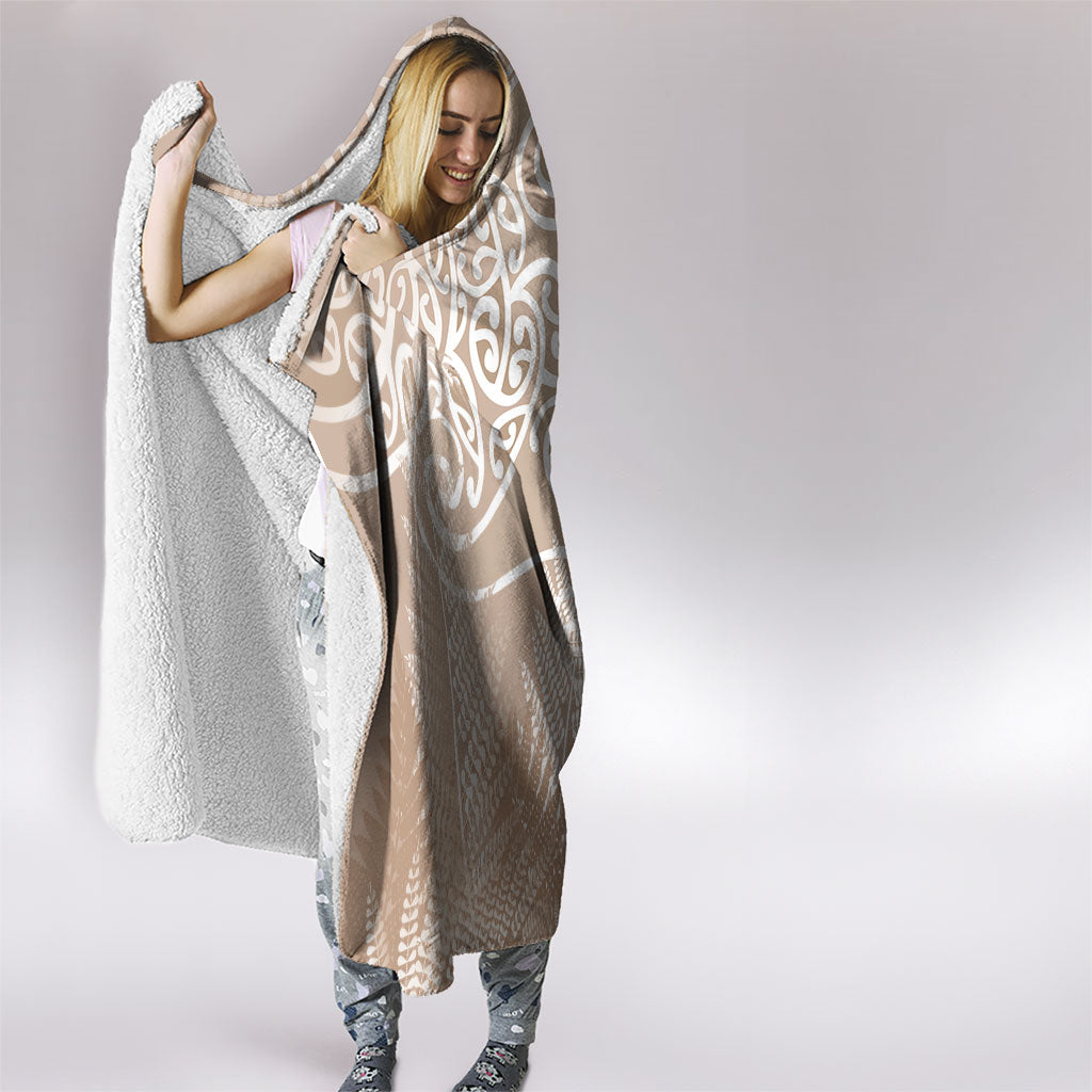 Aotearoa Maori Koru Curves Hooded Blanket Silver Ferns - Mocha LT7 - Polynesian Pride