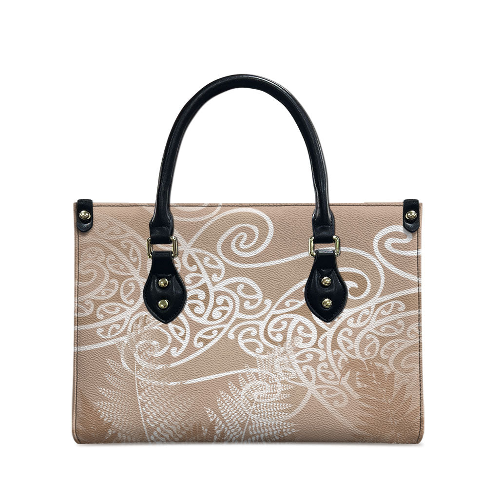 Aotearoa Maori Koru Curves Leather Bag Silver Ferns - Mocha LT7 - Polynesian Pride