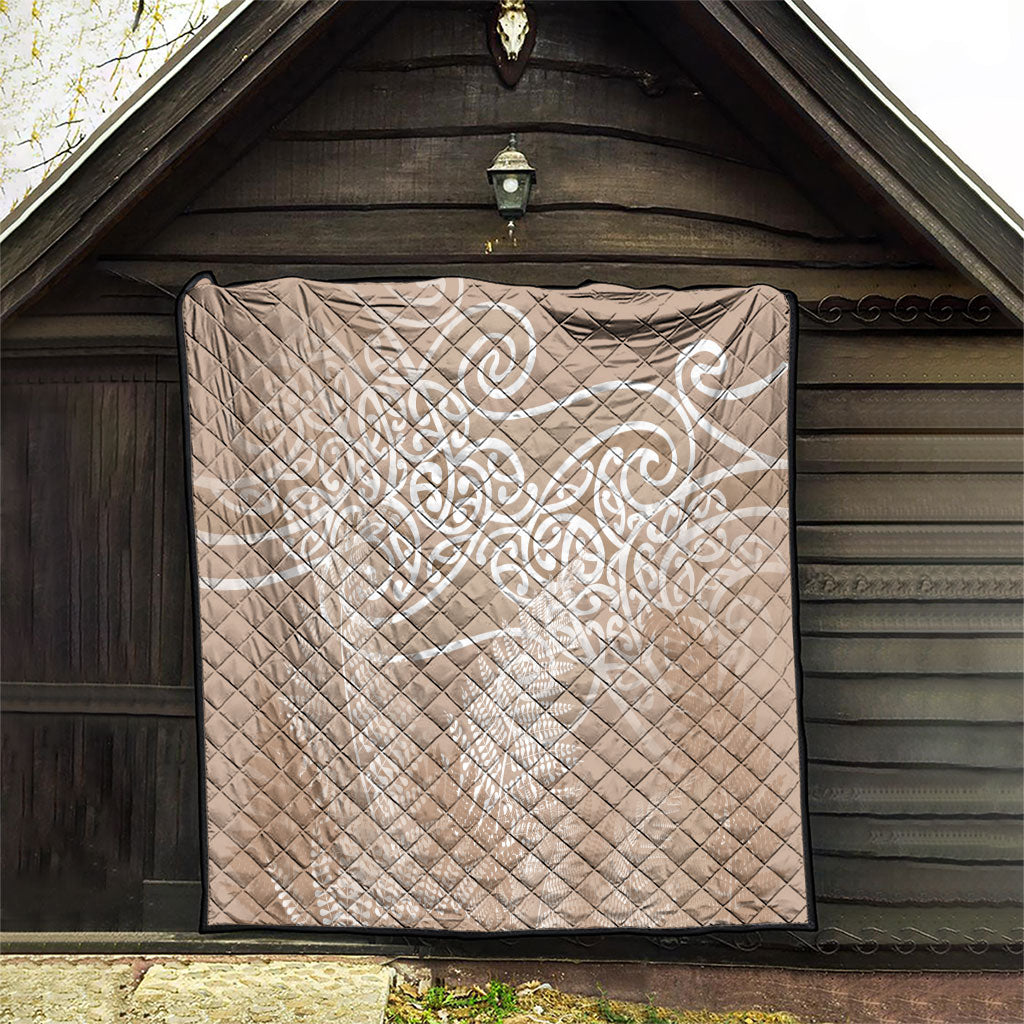 Aotearoa Maori Koru Curves Quilt Silver Ferns - Mocha LT7 - Polynesian Pride