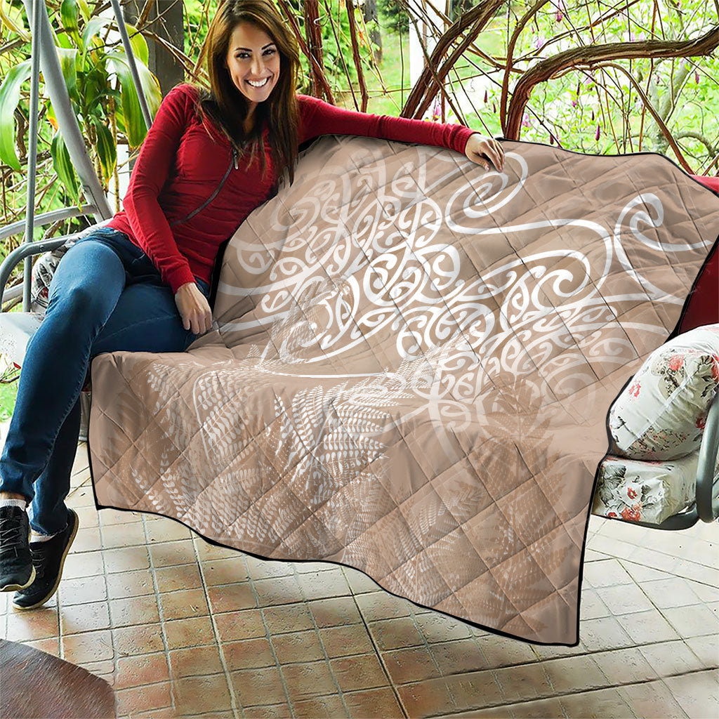 Aotearoa Maori Koru Curves Quilt Silver Ferns - Mocha LT7 - Polynesian Pride