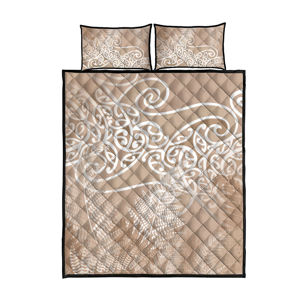 Aotearoa Maori Koru Curves Quilt Bed Set Silver Ferns - Mocha LT7 - Polynesian Pride