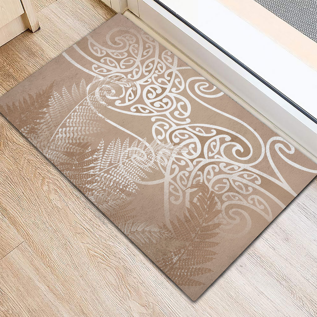 Aotearoa Maori Koru Curves Rubber Doormat Silver Ferns - Mocha LT7 - Polynesian Pride