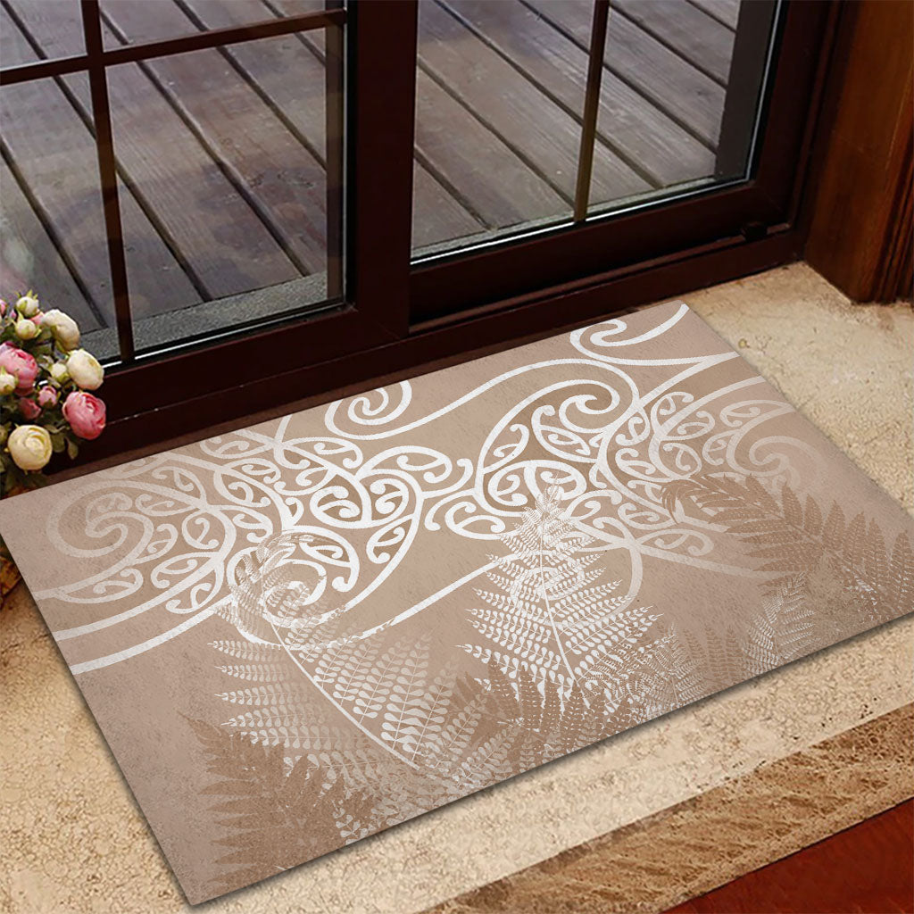 Aotearoa Maori Koru Curves Rubber Doormat Silver Ferns - Mocha LT7 - Polynesian Pride
