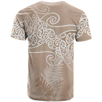 Aotearoa Maori Koru Curves T Shirt Silver Ferns - Mocha LT7 - Polynesian Pride