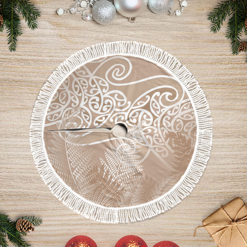 Aotearoa Maori Koru Curves Tree Skirt Silver Ferns - Mocha