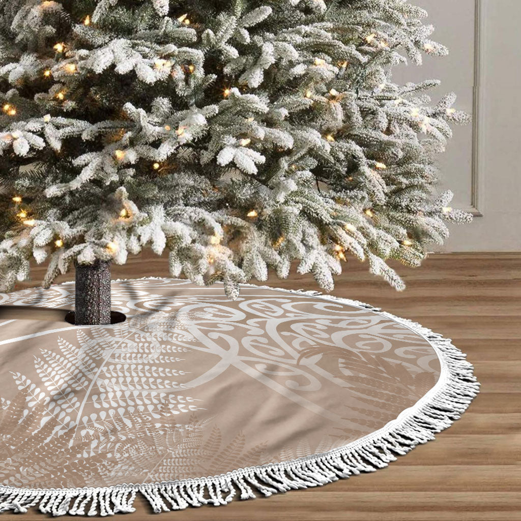 Aotearoa Maori Koru Curves Tree Skirt Silver Ferns - Mocha