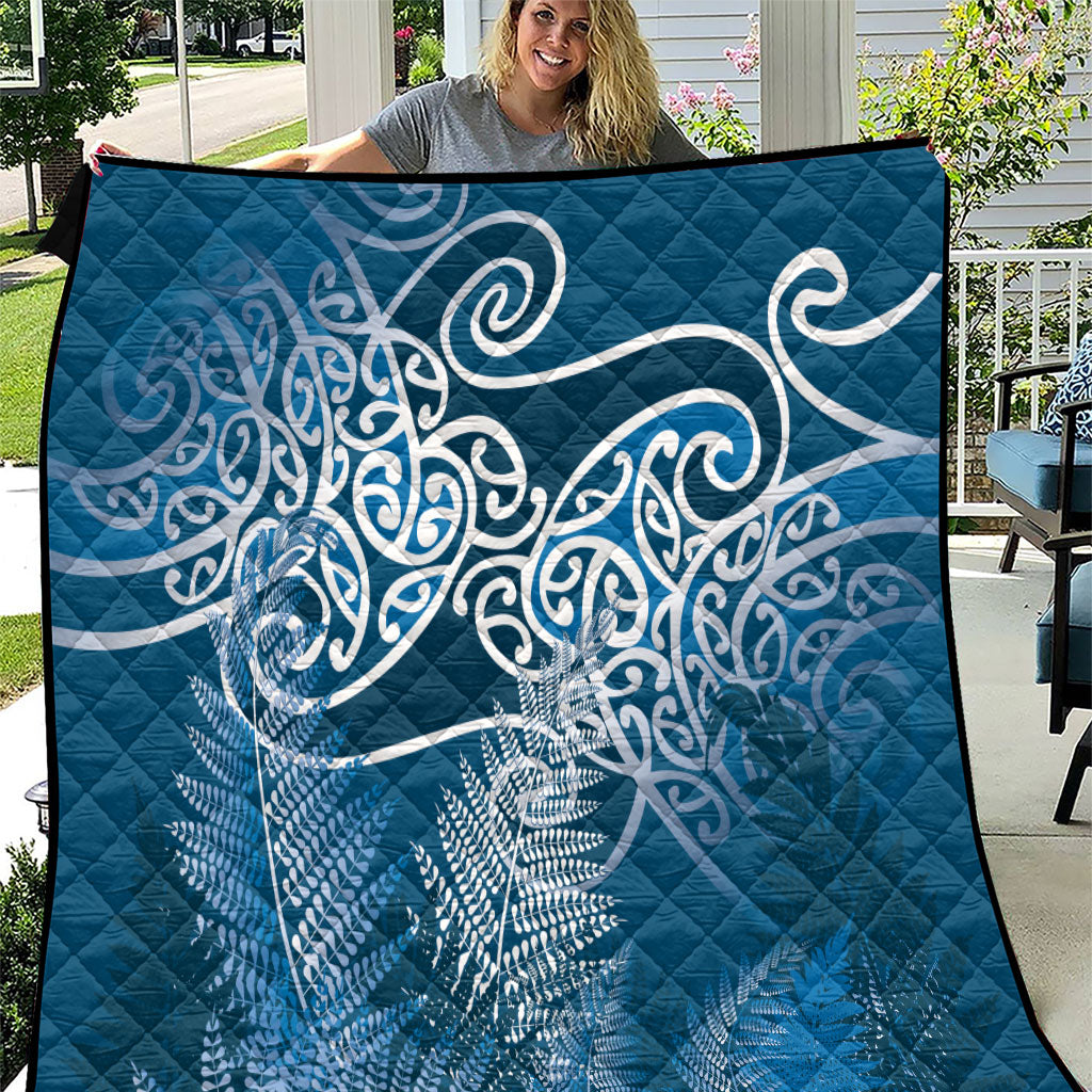 Aotearoa Maori Koru Curves Quilt Silver Ferns - Navy Blue LT7 Navy Blue - Polynesian Pride