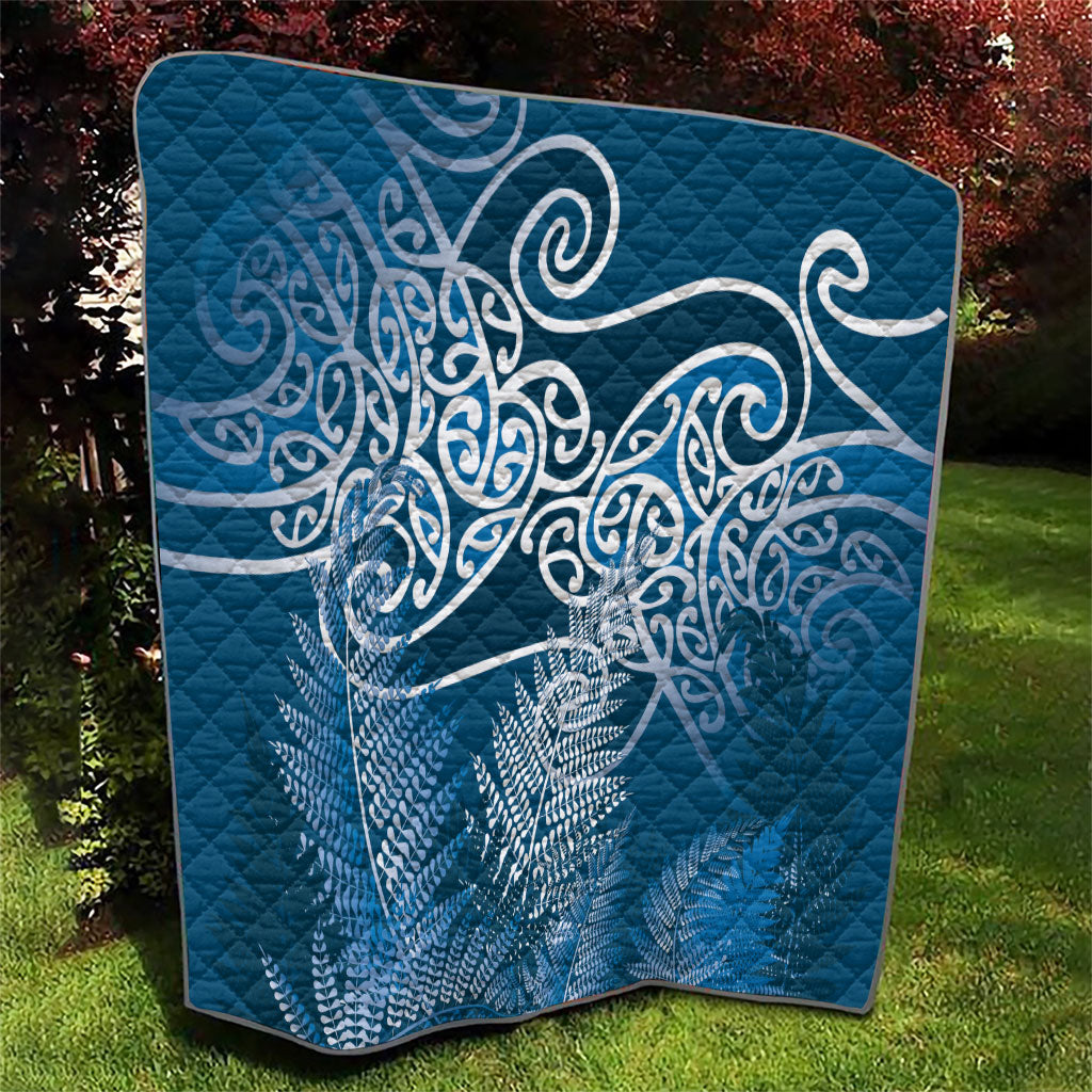 Aotearoa Maori Koru Curves Quilt Silver Ferns - Navy Blue LT7 - Polynesian Pride