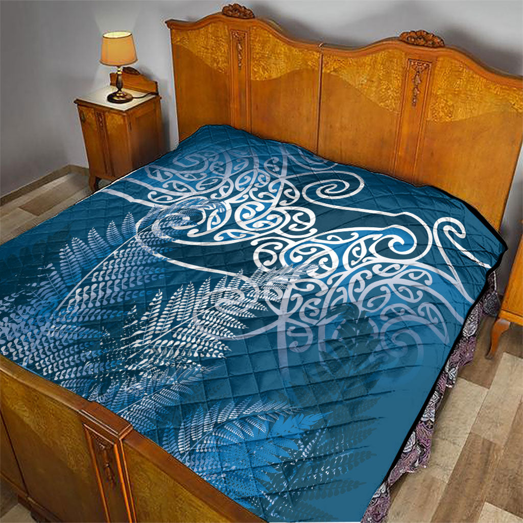 Aotearoa Maori Koru Curves Quilt Silver Ferns - Navy Blue LT7 - Polynesian Pride