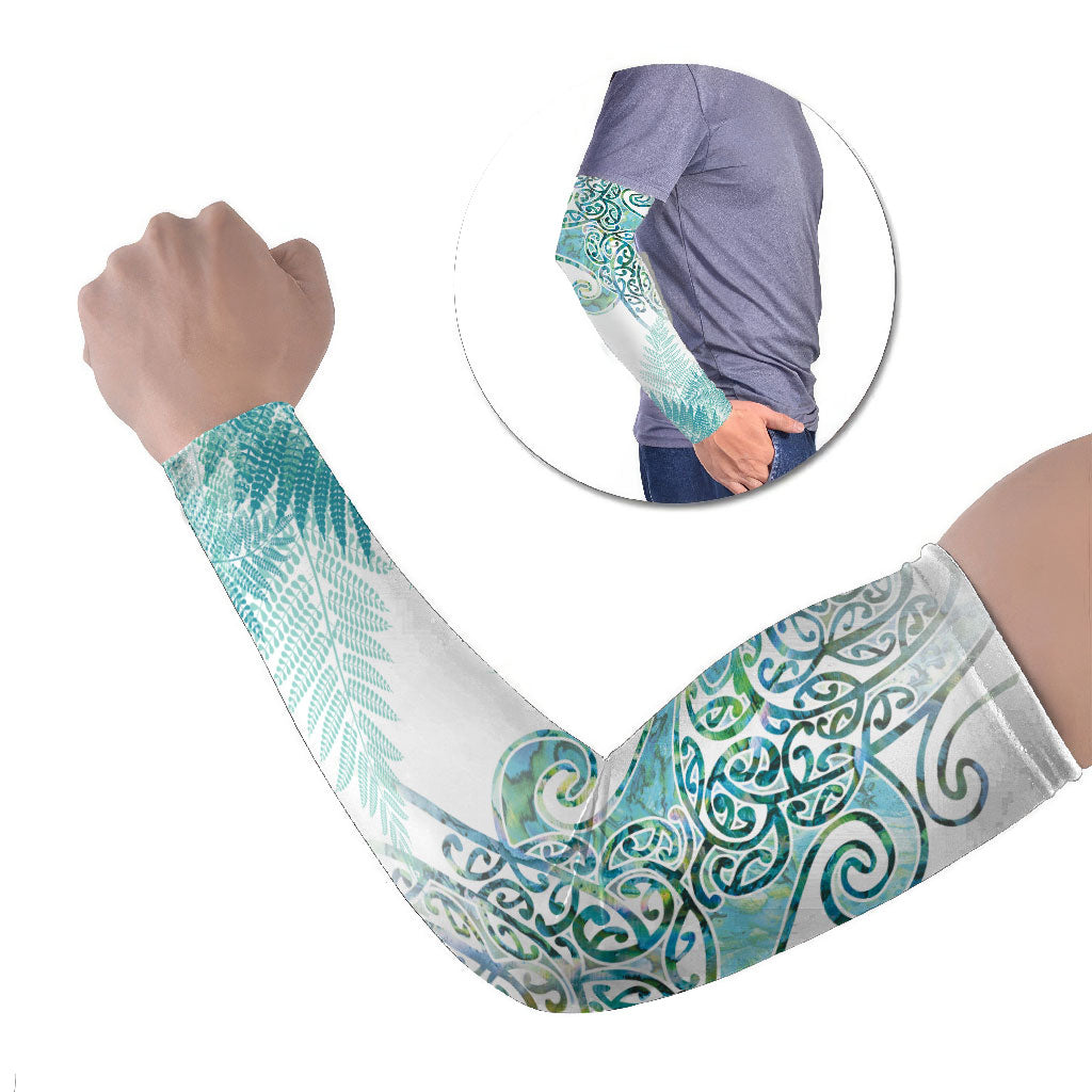 Aotearoa Maori Koru Curves Arm Sleeves Mossy Paua Shell LT7 Set of 2 Green - Polynesian Pride