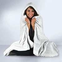 Samoa AIGA Mamanu Siapo Malu Motifs Hooded Blanket Lotu a Tamaiti White Ver LT7 - Polynesian Pride